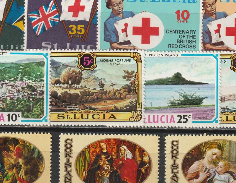 QE II COMMONWEALTH issues, complete and part sets *MM/MNH** (40 stamps)