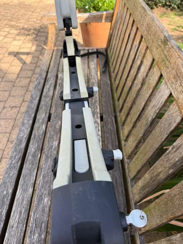 Thule roof rack with SUP cradle