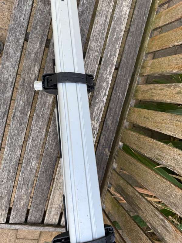 Thule roof rack with SUP cradle