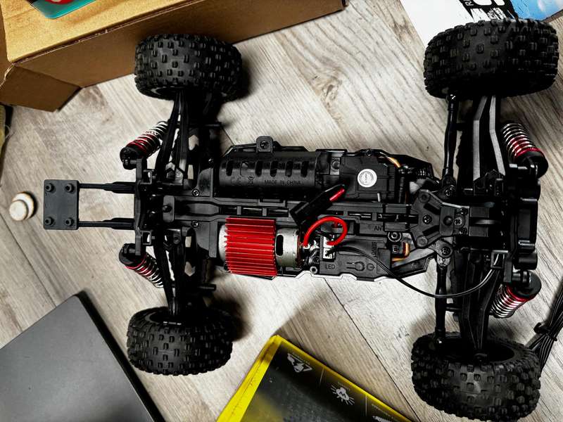 RC buggy 2.4Ghz