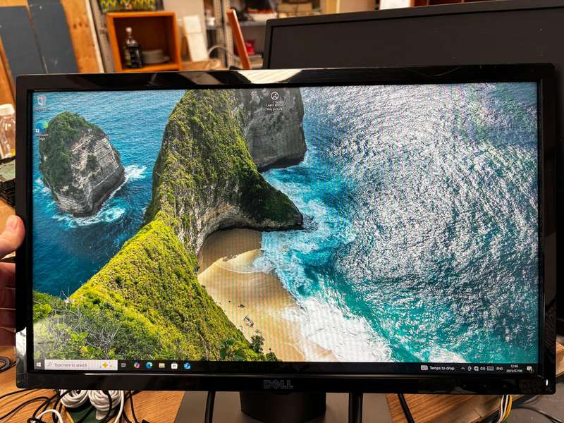 Dell 22" LED Screen