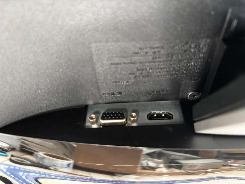 Dell 22" LED Screen