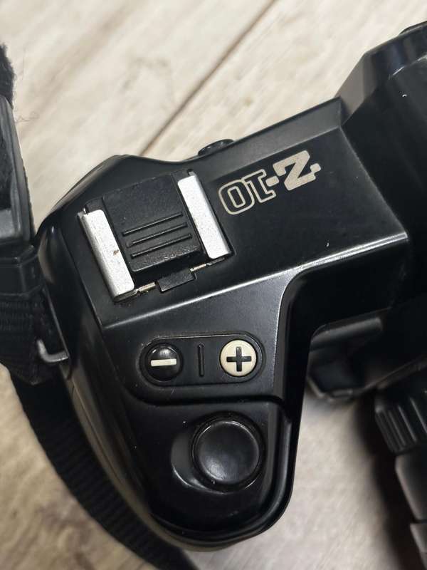 Pentax Z-10  Camera