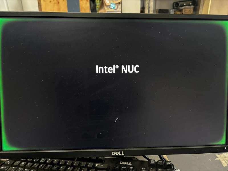 Intel NUC mini PC