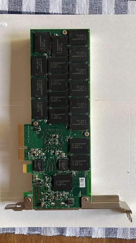 INTEL Solid State Drive - DC P3600 Series