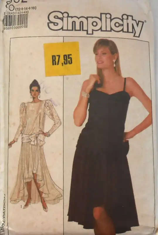 SIMPLICITY 8352 DRESS WITH CIRCULAR SKIRT OR SHOULDER STRAPS SIZE 12-14-16 COMPLETE-C SEWING PATTERN