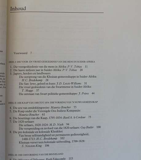 Nuwe geskiedenis van Suid-Afrika in woord en beeld redakteurs T Cameron en S.B. Spies