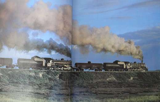 The Spirit of Steam. Locomotives in South Africa by A.W. Smith/D.E. Bourne