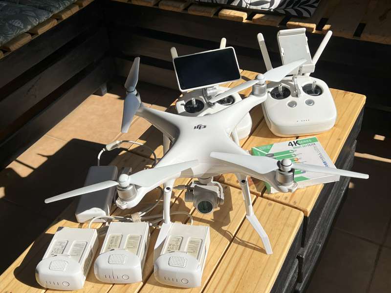 DJI Phantom 4pro+(remote with screen) drone bundle