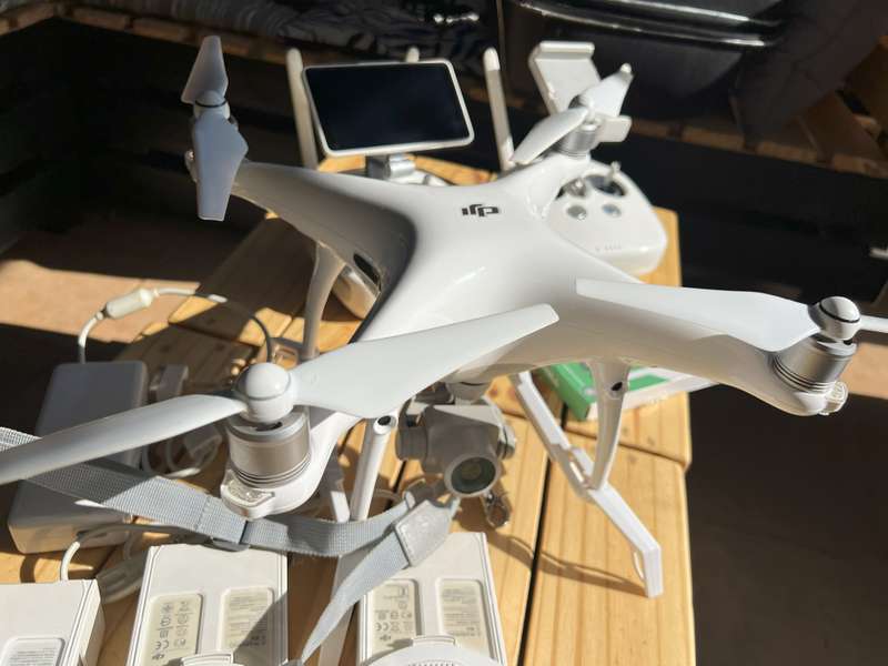 DJI Phantom 4pro+(remote with screen) drone bundle