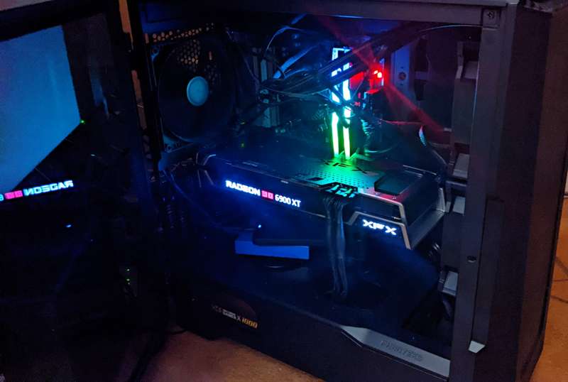 Desktop PC, Ryzen 7 5800X, 64GB, RX 6900 XT GPU, Dell 32" 165Hz FreeSync 2 Monitor