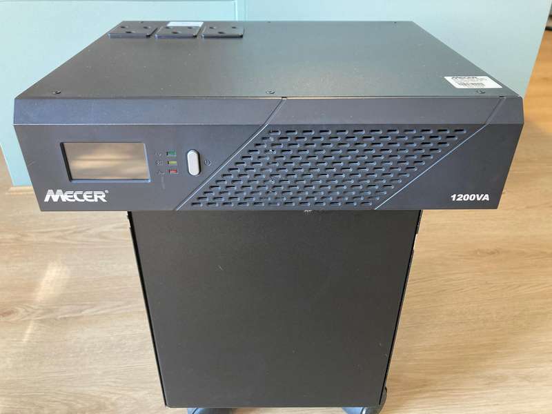 Mecer 1200VA 720W 12V Inverter + Battery Metal Trolley Box