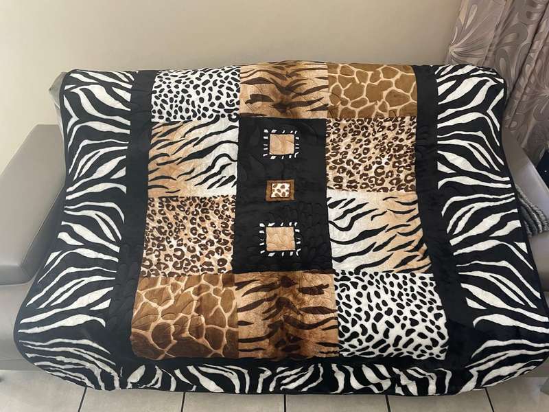 Soft Mink Blanket Throw 160x150cm Made in SA