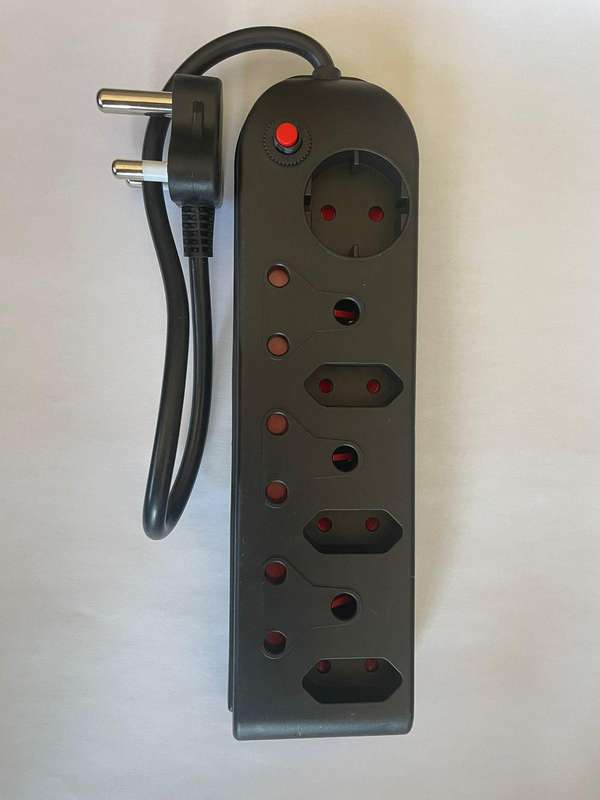 Multi Plug 7 way in black - Redisson
