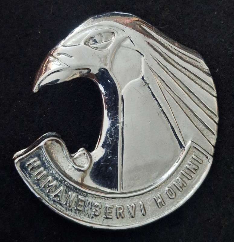 SADF - PERS SERVICES CAP BADGE - SCREWS INTACT