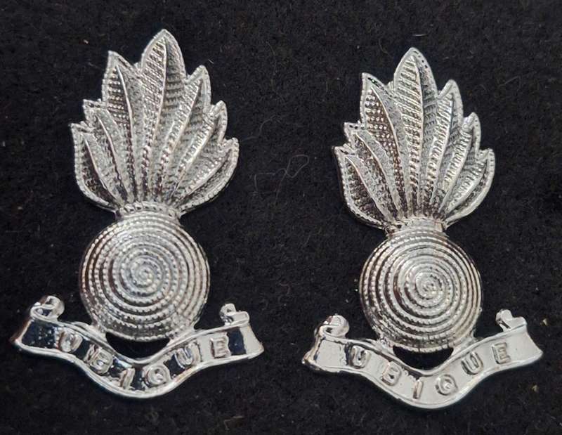 SADF ARTILLERY COLLAR BADGES - PINS INTACT