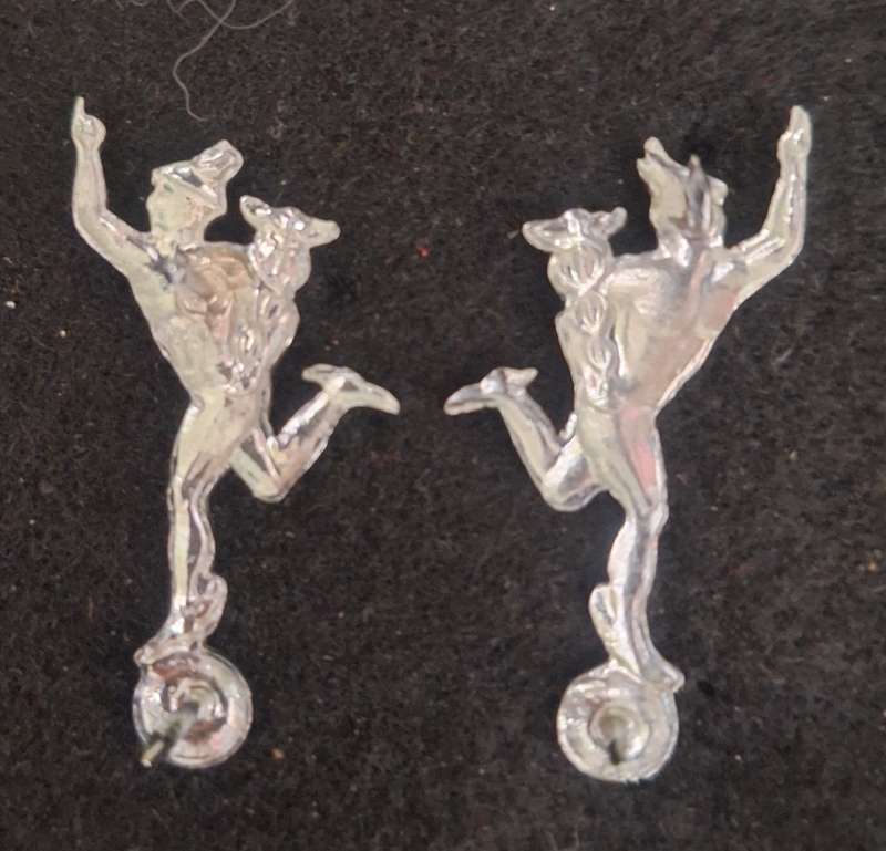 SADF FULL SIZE SIGNALS CORPS COLLAR BADGES - PINS  INTACT