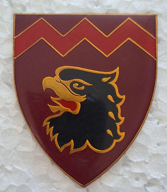 SADF - 16 FIELD REGT (44 PARA) SHOULDER FLASH - PINS INTACT