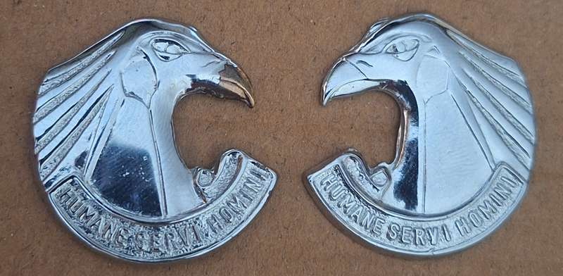 SADF PERS SERVICES COLLAR BADGES PAIR - PINS INTACT