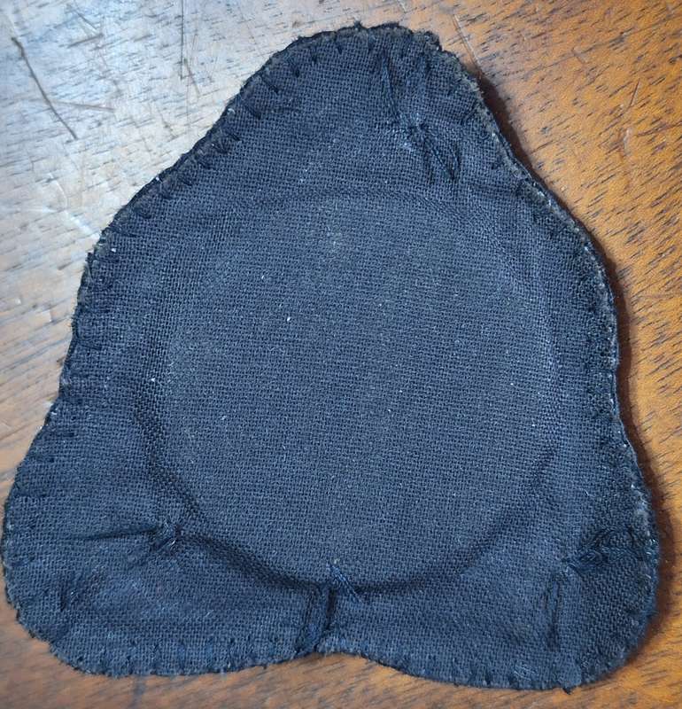 SA NAVY (PRE 1994) WARRANT OFFICER CAP BADGE - BULLION WIRE