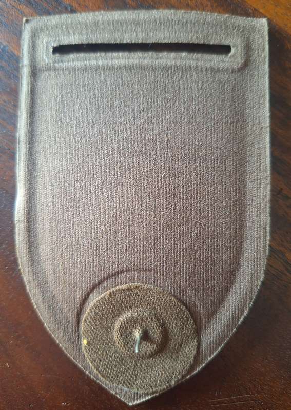 SADF REGT. DE WET SHOULDER FLASH - PIN INTACT