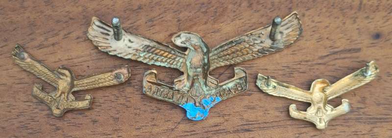 SAAF CAP AND COLLAR BADGES SET - SCREWS / PINS INTACT