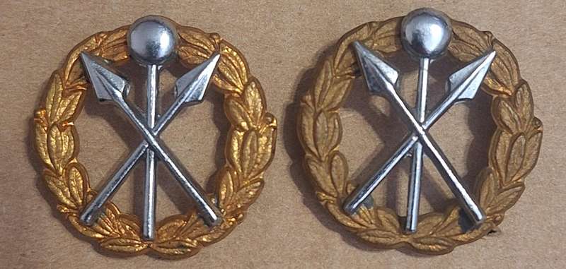 SADF - SUPPORT SERVICES COLLAR BADGE PAIR - PINS INTACT.