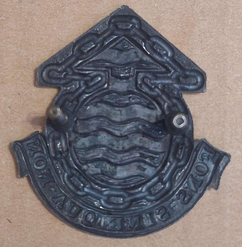 SADF - ORDNANCE SERVICES CAP BADGE - SCREWS INTACT.