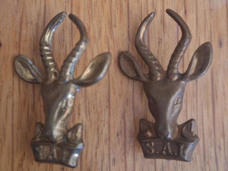 SADF - GILDING INFANTRY COLLAR BADGES - PINS INTACT