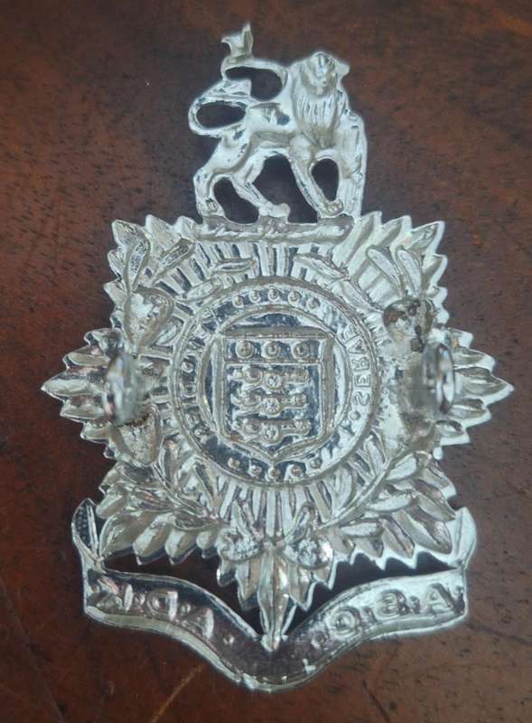 SADF - ASC / ADK CAP BADGE - SCREWS INTACT