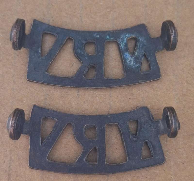WW2 NATIONAL RESERVE VOLUNTEER SHOULDER TITLE PAIR - LUGS INTACT