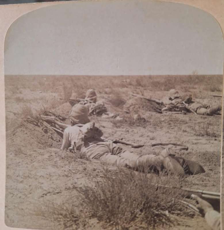 BOER WAR ERA - UNDERWOOD & UNDERWOOD STEREOSCOPE CARD (ON THE FIGHTING LINE)