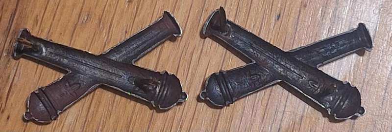 SWATF - ARTILLERY COLLAR BADGE PAIR - PINS INTACT