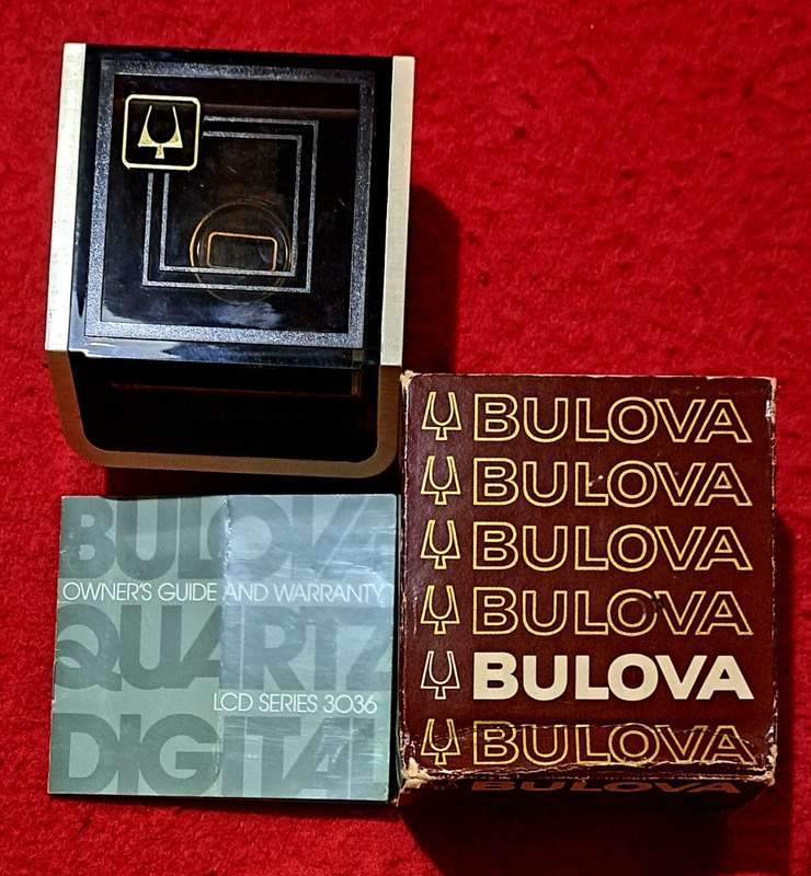 1977 BULOVA Solid State Digital Men's Watch 100% Complete and Working.