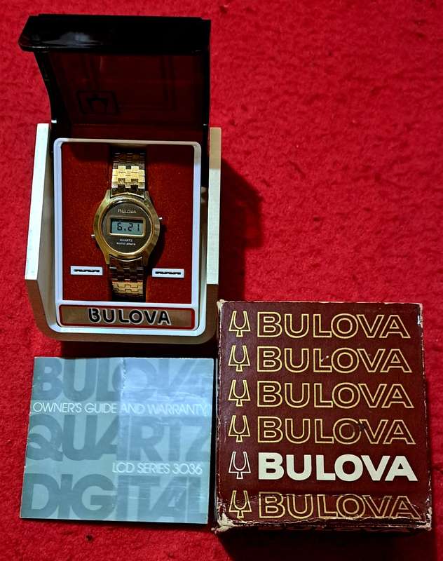 1977 BULOVA Solid State Digital Men's Watch 100% Complete and Working.