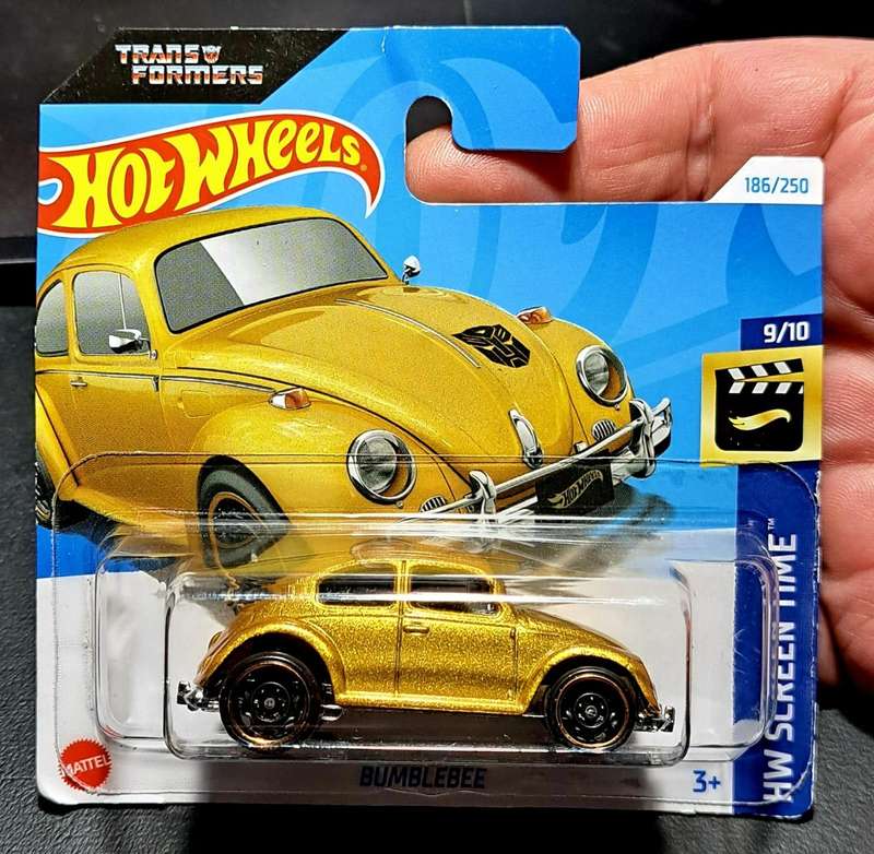 HOTWHEELS / HOT WHEELS - Metallic Gold Bumblebee VW Beetle - 1.64