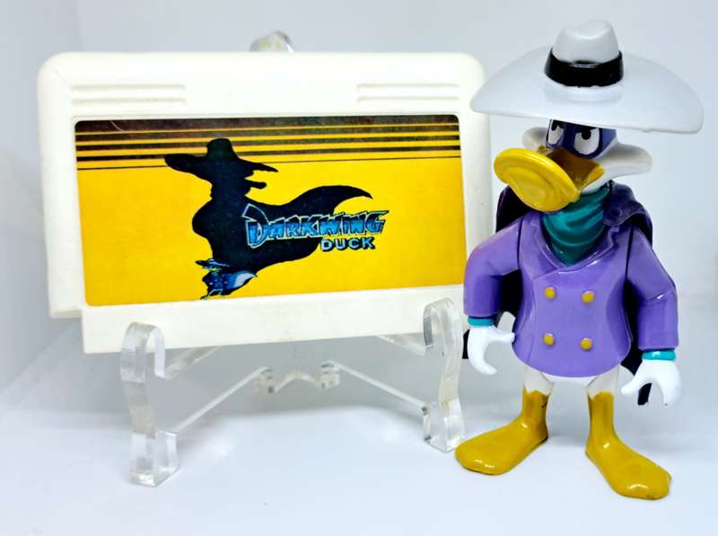 Darkwing Duck Figure and Original Famicom Game with Acrylic Stand