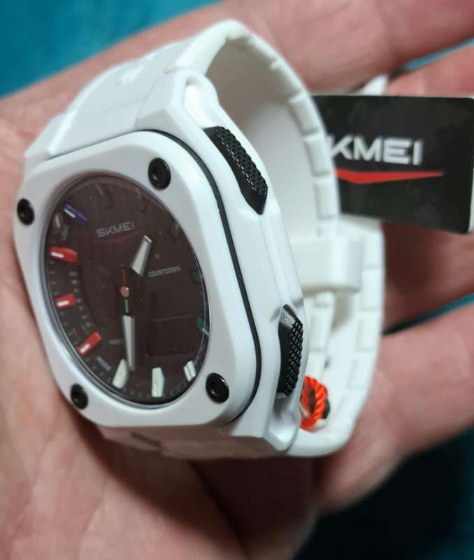 Gorgeous Brand New SKMEI Unisex Dig/Analog Watch Model 2328