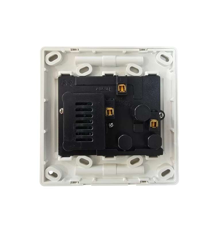 Ausma Single Wall Plug with USB 2.0 and USB C Ports 4x4