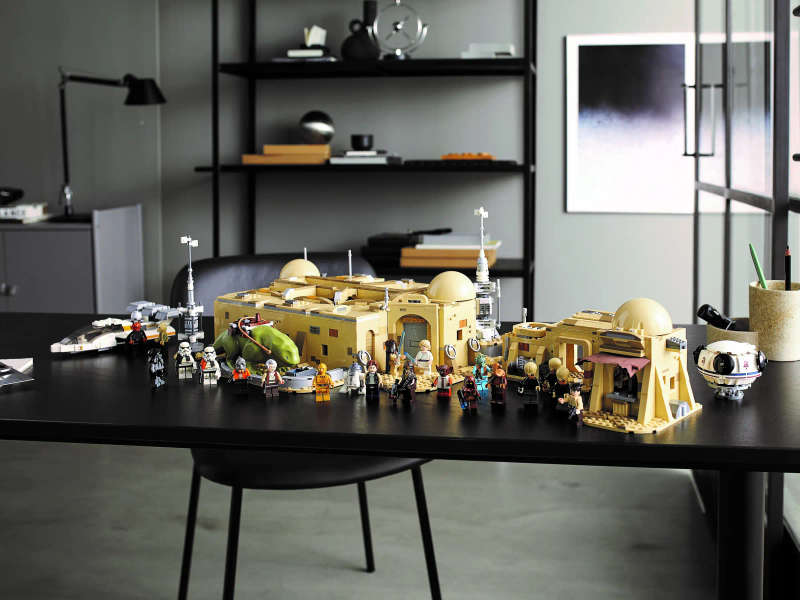 LEGO® Star Wars (Master Builder Series) - Mos Eisley Cantina (75290)