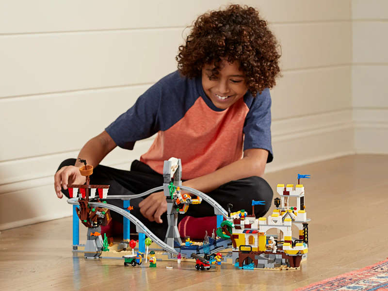 LEGO® Creator 3 in 1 - Pirate Roller Coaster (31084)