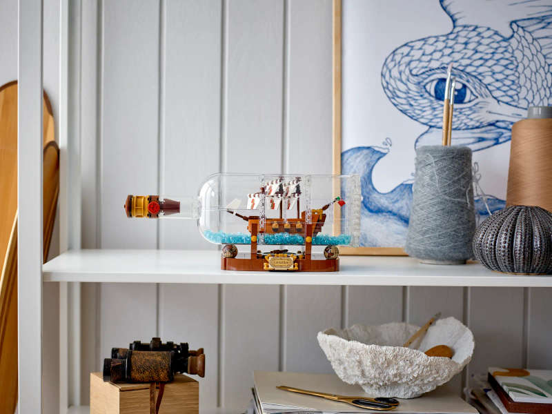 LEGO® Ideas - Ship in a Bottle (92177)