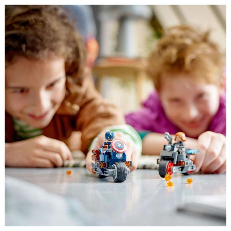 LEGO® Marvel - Black Widow & Captain America Motorcycles (76260)