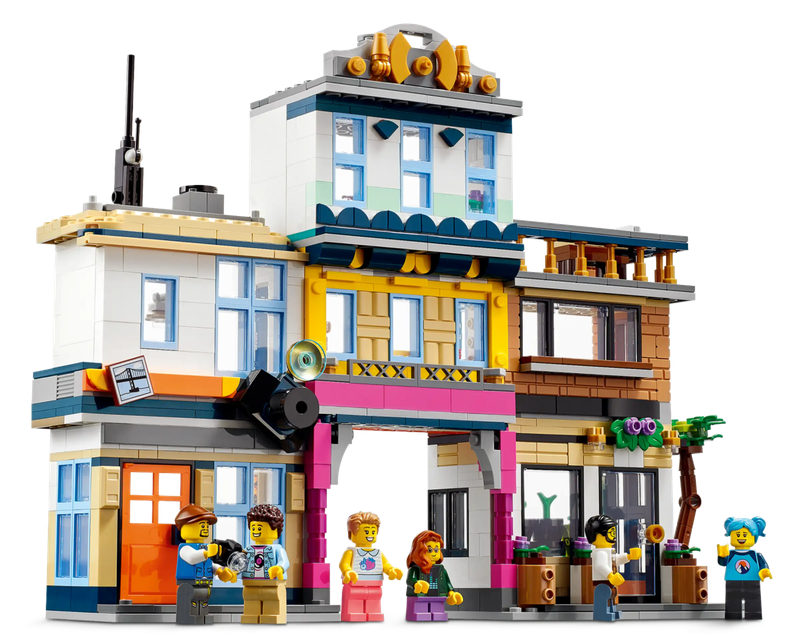 LEGO® Creator 3-in-1 Main Street (31141)