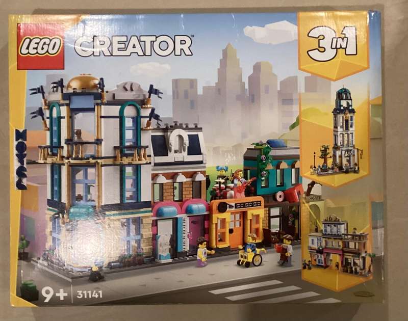 LEGO® Creator 3-in-1 Main Street (31141)