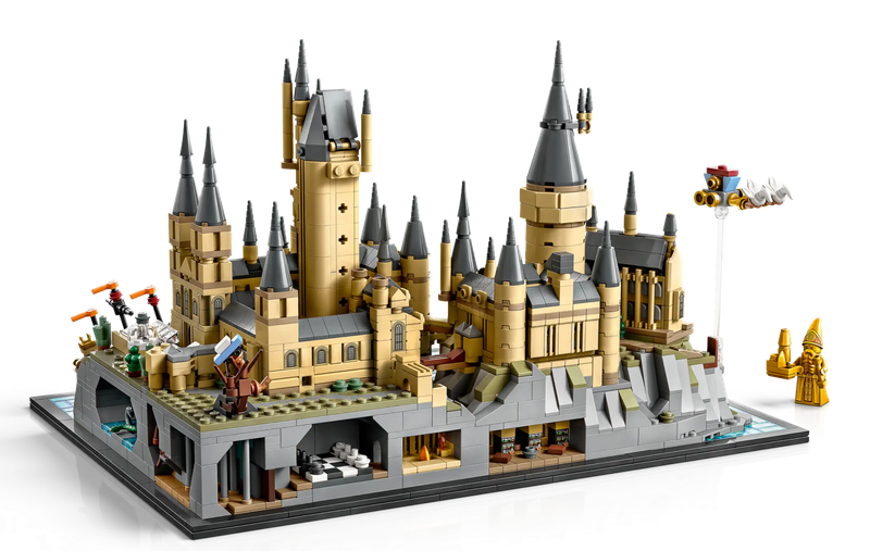 LEGO® Harry Potter - Hogwarts Castle and Grounds (76419)