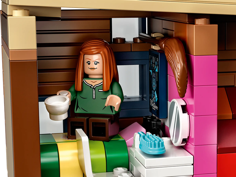 LEGO® Harry Potter - Attack on the Burrow (75980)