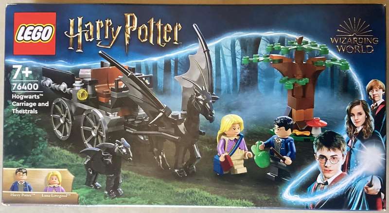 LEGO® Harry Potter - Hogwarts Carriage and Thestrals (76400)