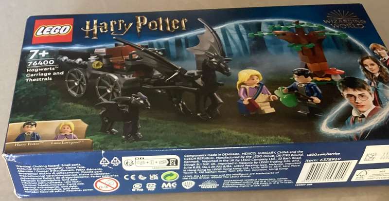 LEGO® Harry Potter - Hogwarts Carriage and Thestrals (76400)
