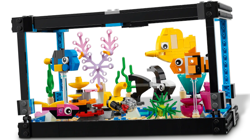 LEGO® Creator 3-in-1 Fish Tank (31122)